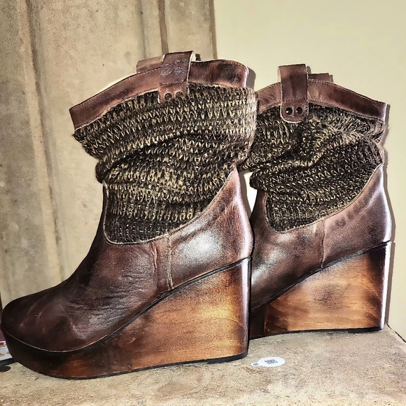 Bed Stu Bruges Leather and Knit Slouchy Wedge Booties Size 9 - Picture 5 of 13